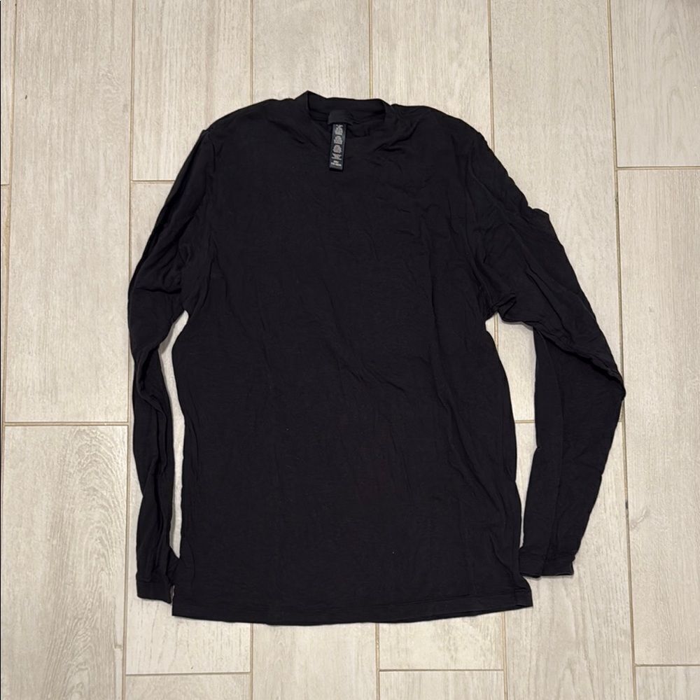 Skims XXS black long sleeve